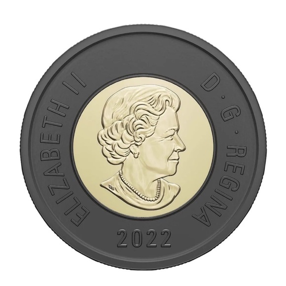 2022 Canada Black Ring Toonie $2 Dollar Tribute to Queen Elizabeth Coin Money - Picture 3 of 3